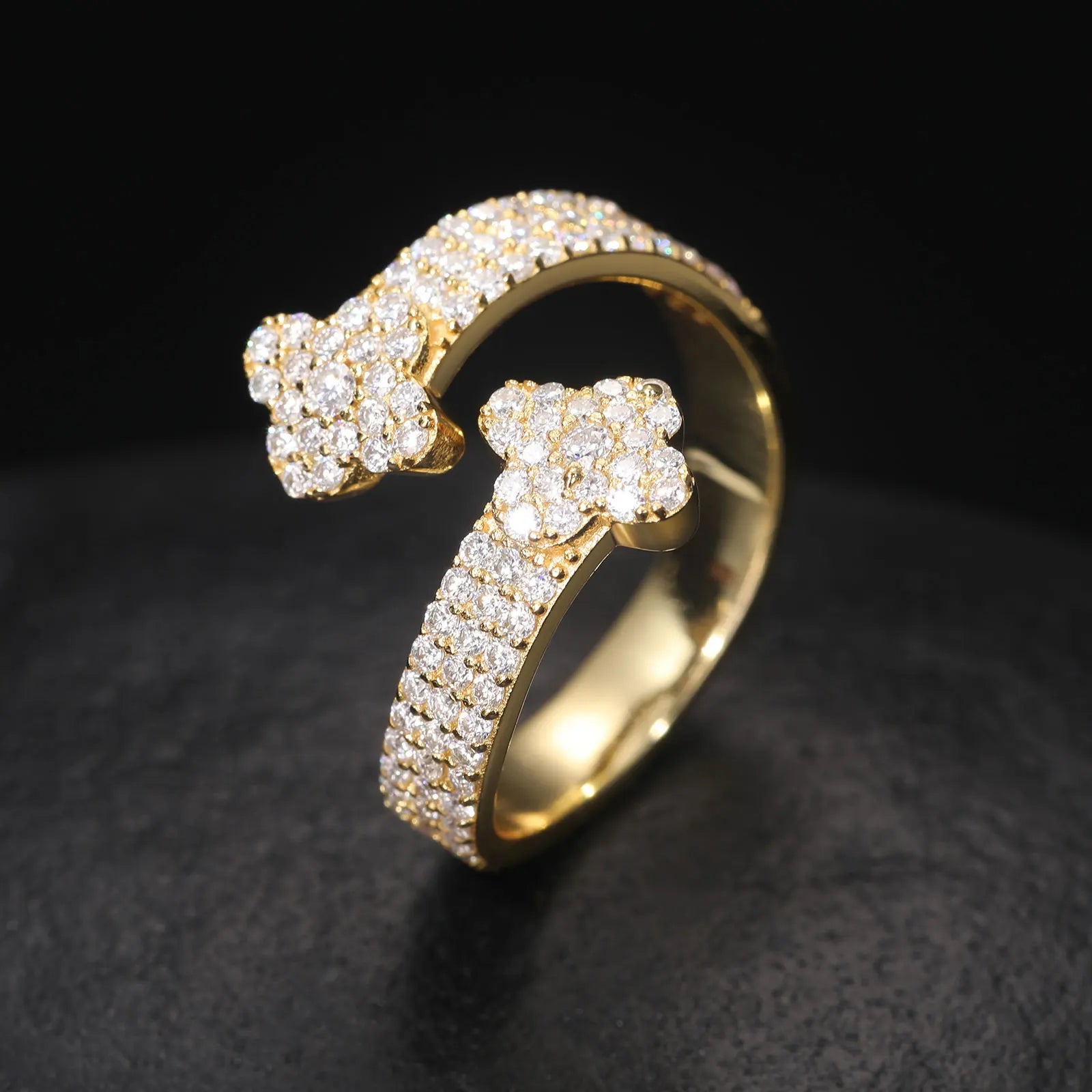 Clover Ring