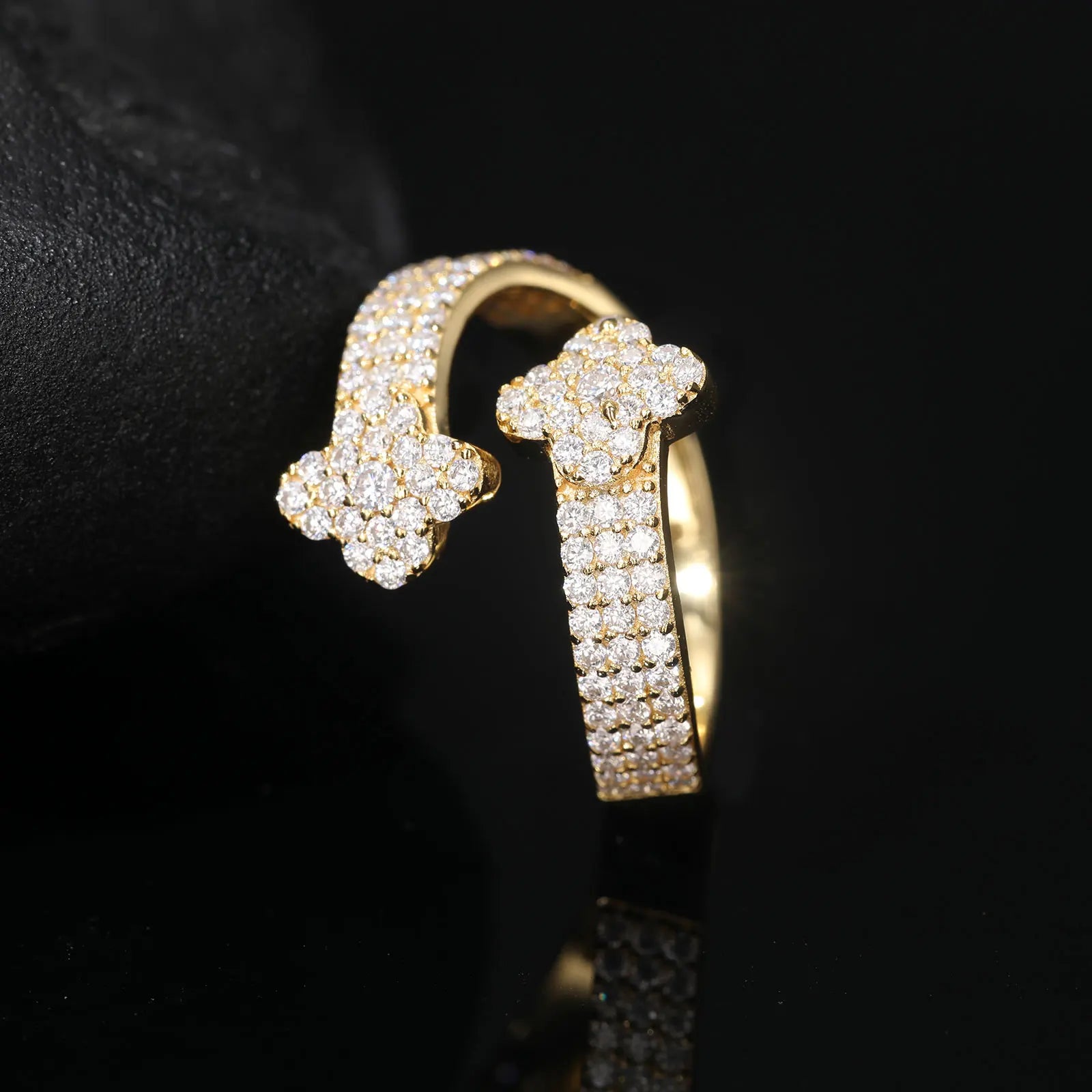 Clover Ring